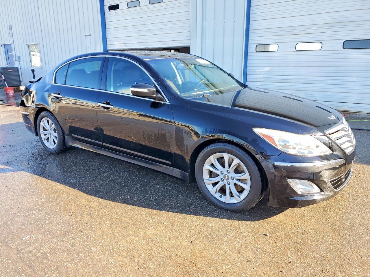 2012 HYUNDAI GENESIS