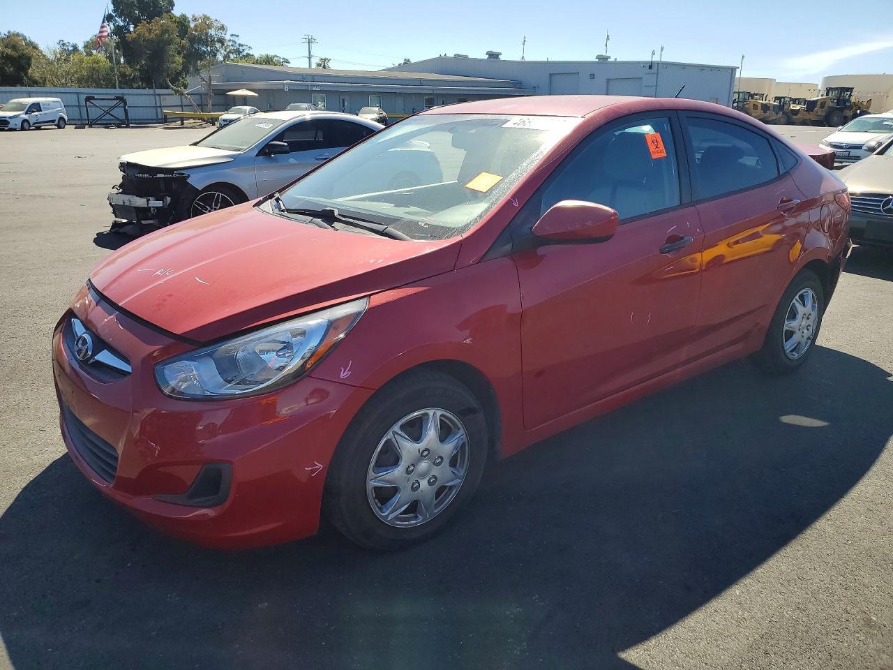 2012 HYUNDAI ACCENT