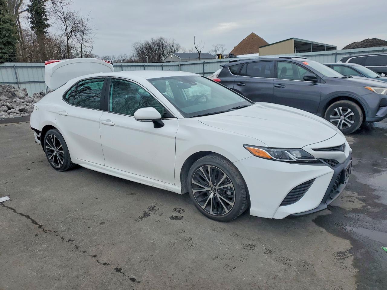 2019 TOYOTA CAMRY