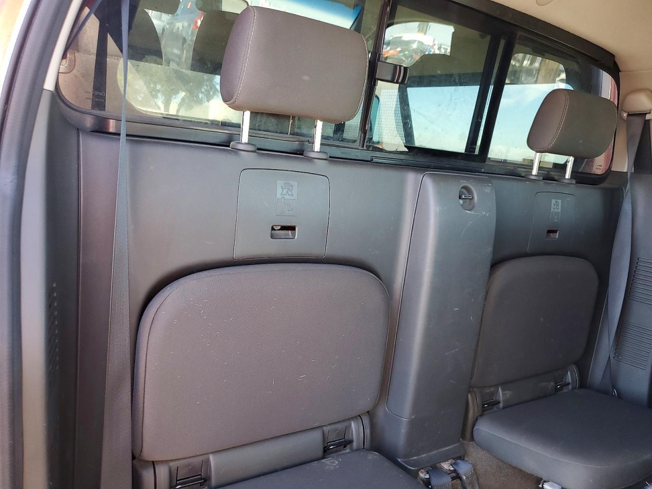 2012 NISSAN Frontier