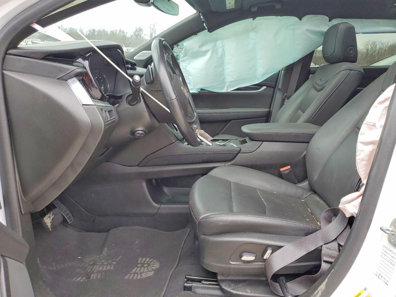2024 CADILLAC XT5