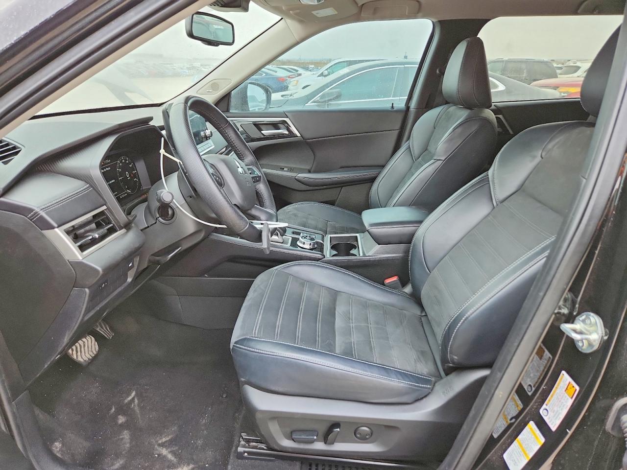 2024 MITSUBISHI outlander