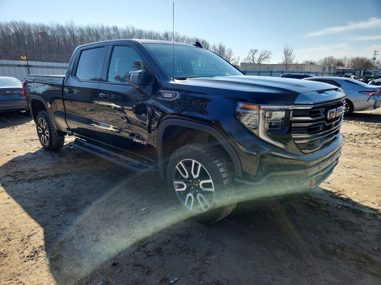 2024 GMC Sierra