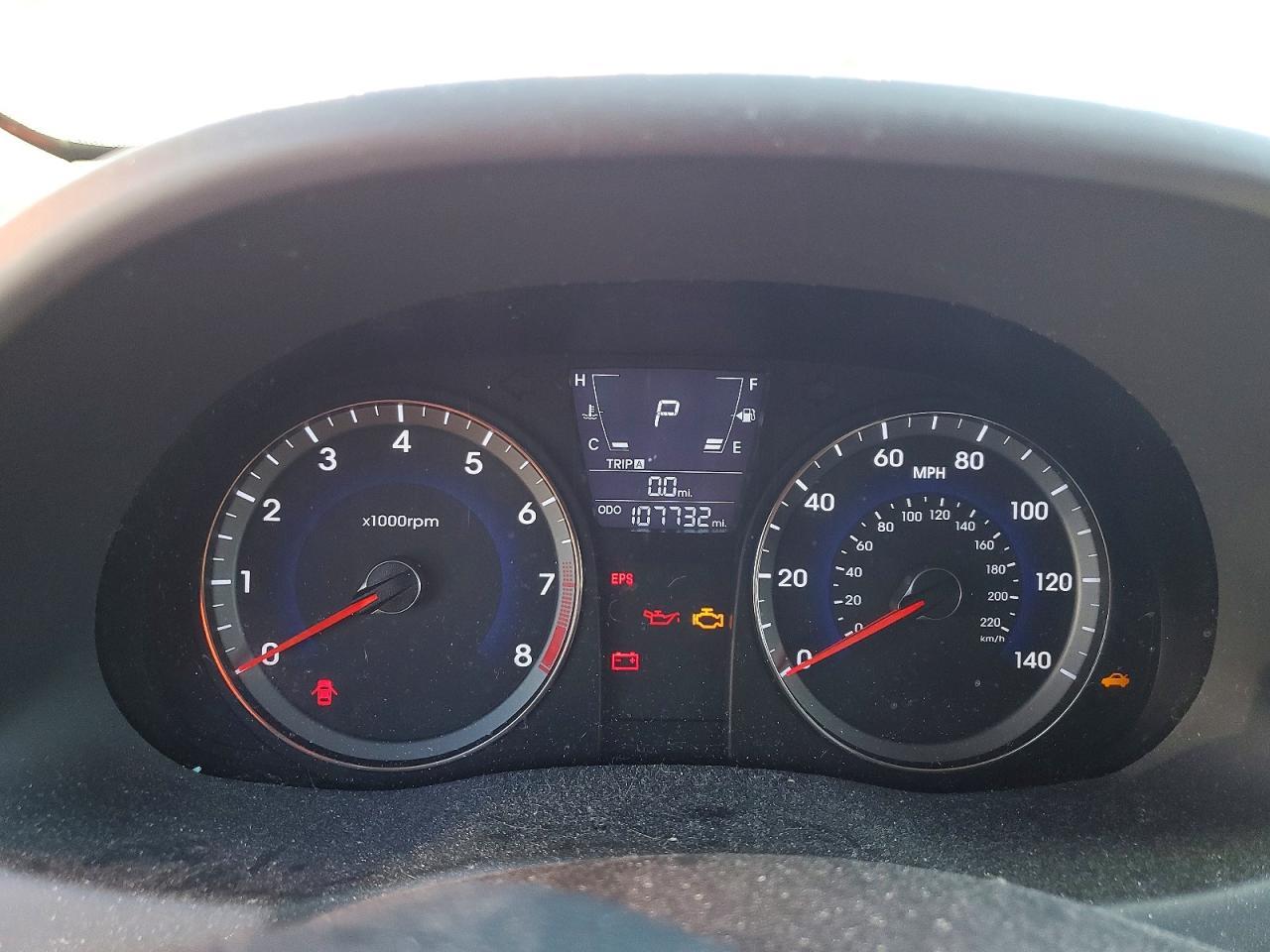 2012 HYUNDAI ACCENT