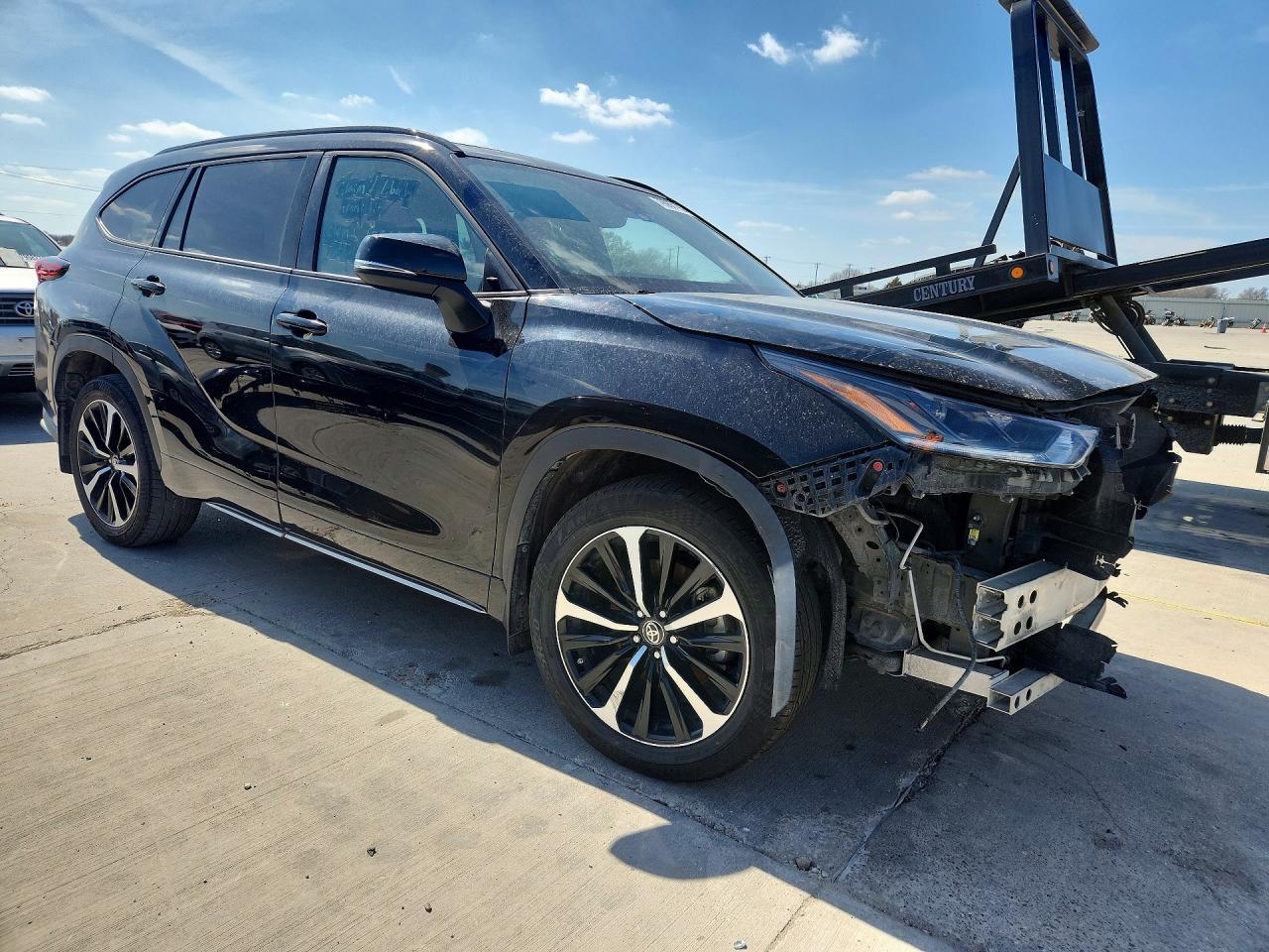 2022 TOYOTA HIGHLANDER