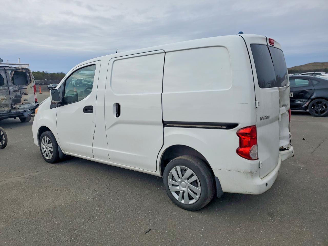 2021 NISSAN NV 200