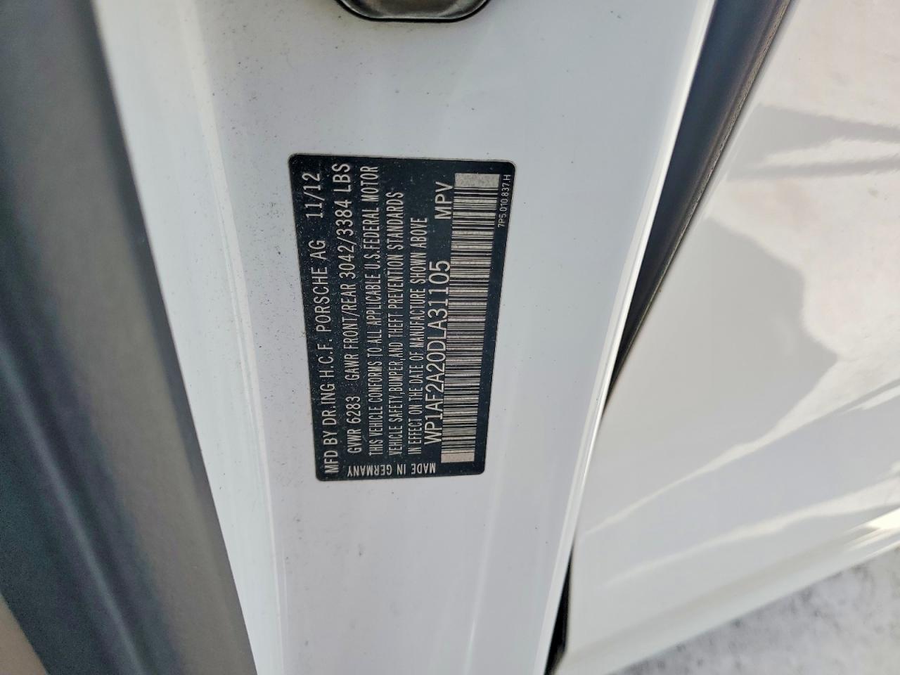 2013 PORSCHE CAYENNE
