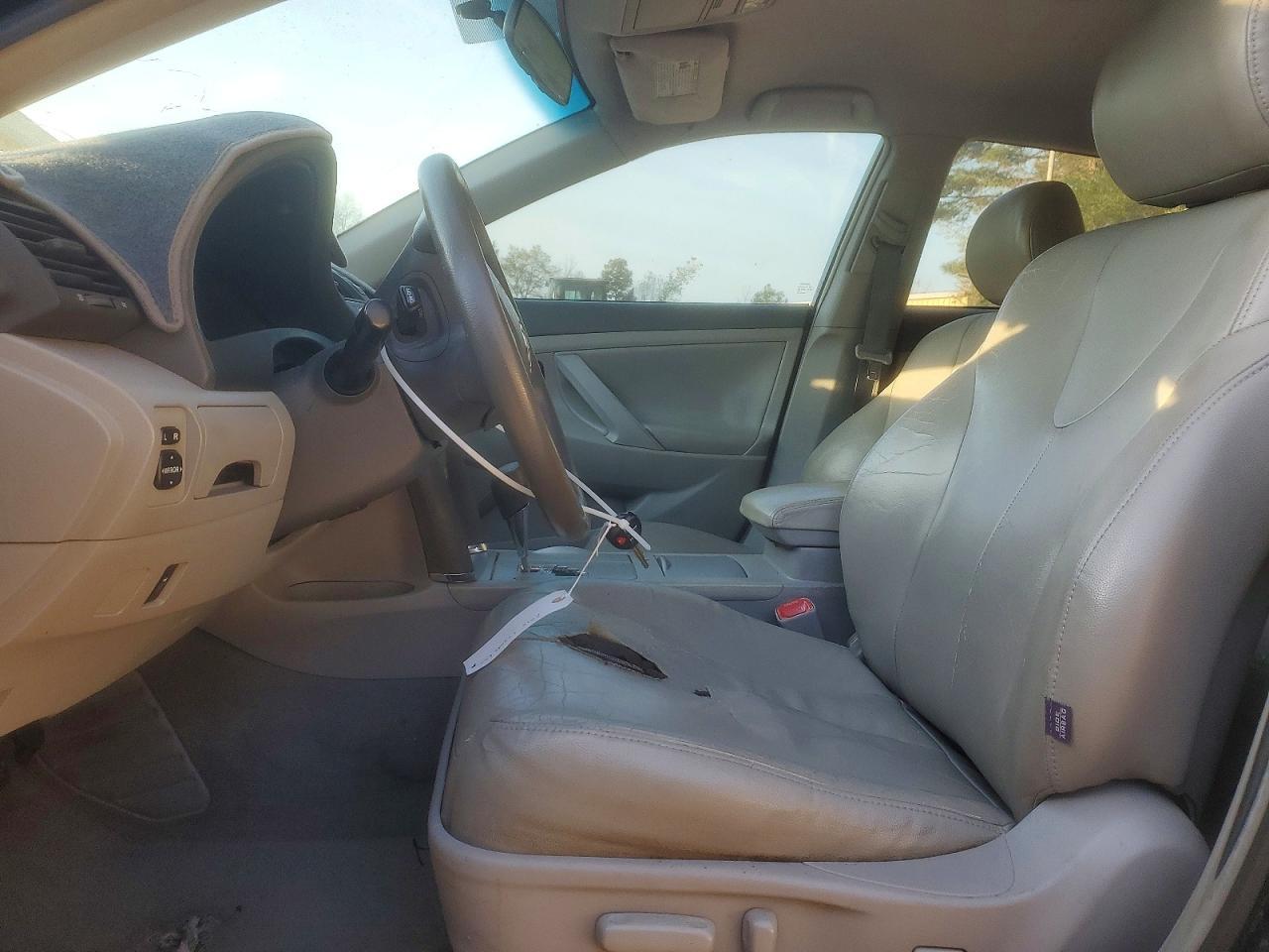 2010 TOYOTA CAMRY