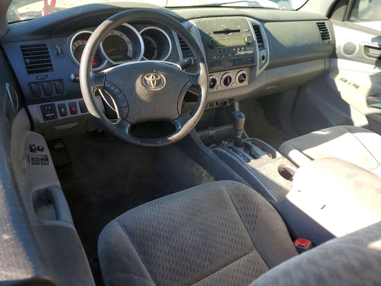 2011 TOYOTA TACOMA