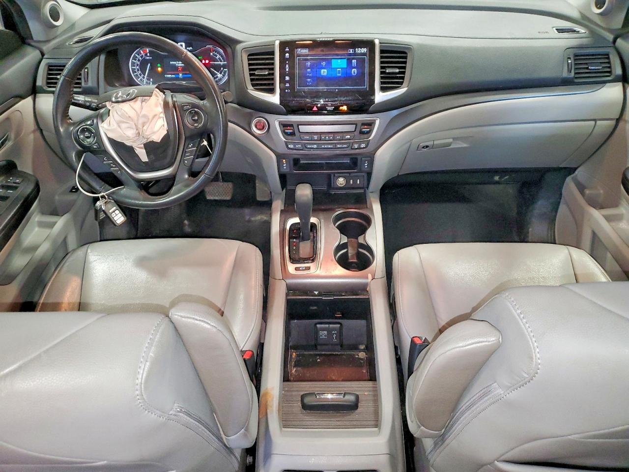 2017 HONDA PILOT