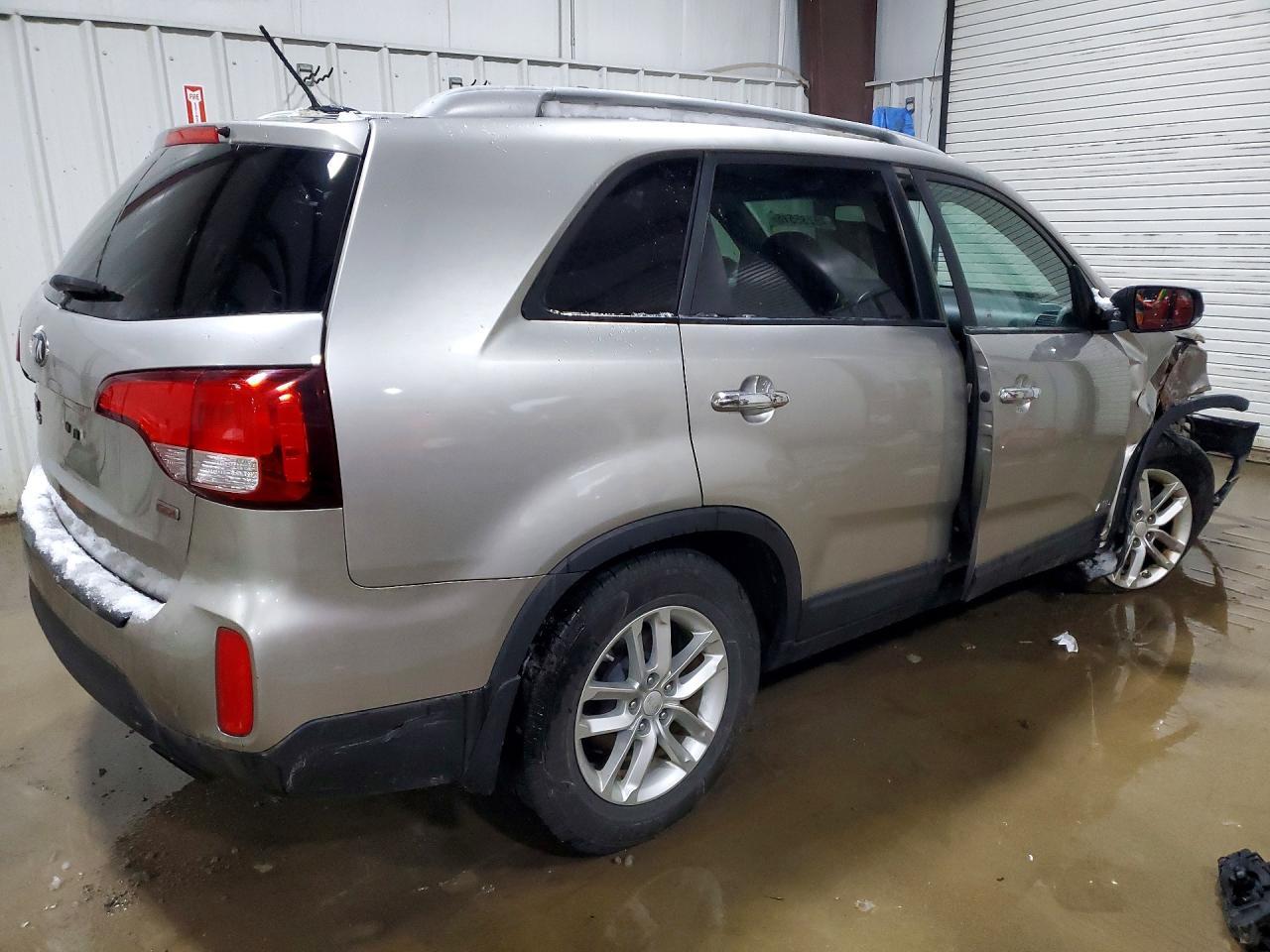 2015 KIA SORENTO