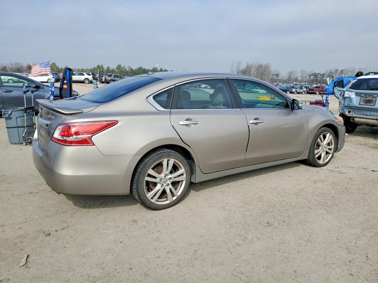 2013 NISSAN ALTIMA