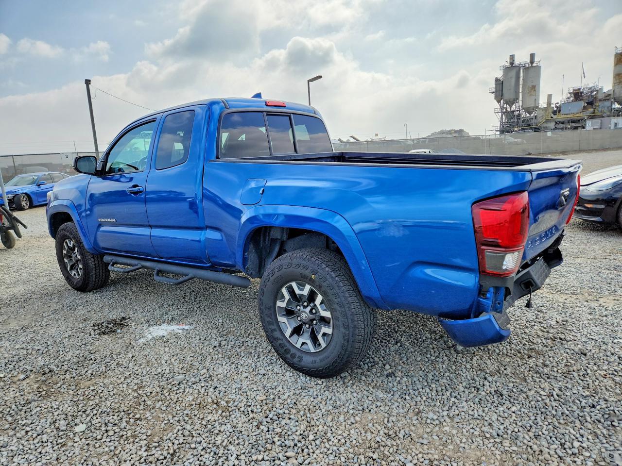 2016 TOYOTA TACOMA