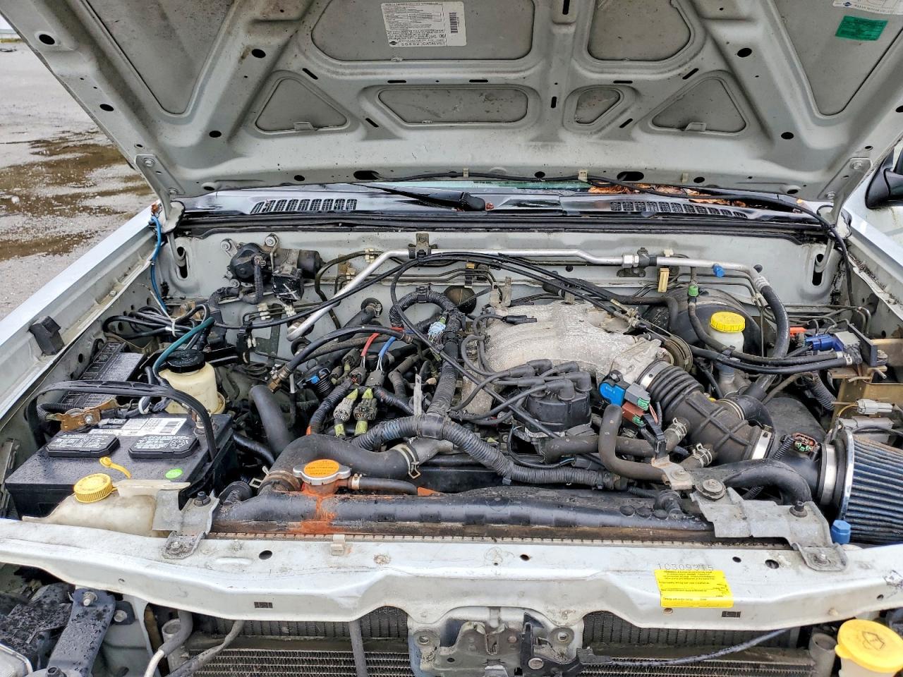 2001 NISSAN Frontier