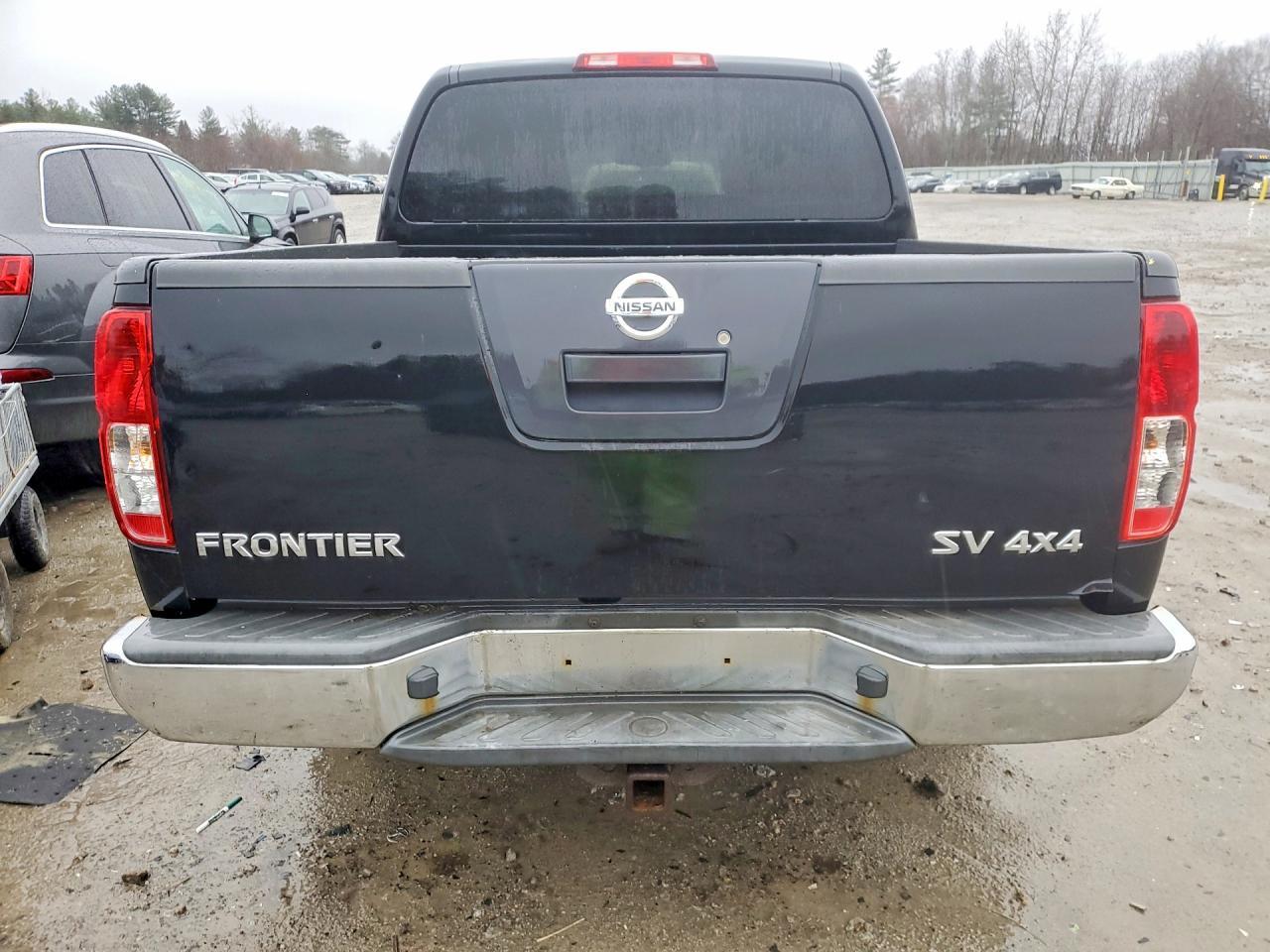 2011 NISSAN Frontier