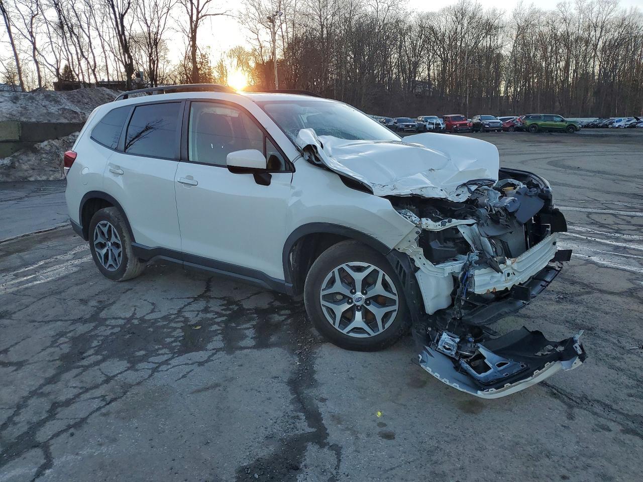 2020 SUBARU FORESTER