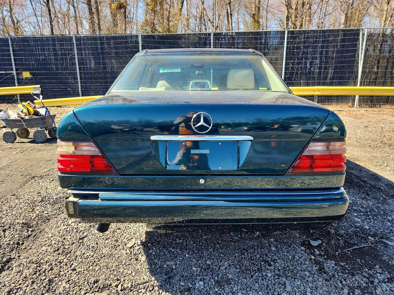 1995 MERCEDES-BENZ E-Class