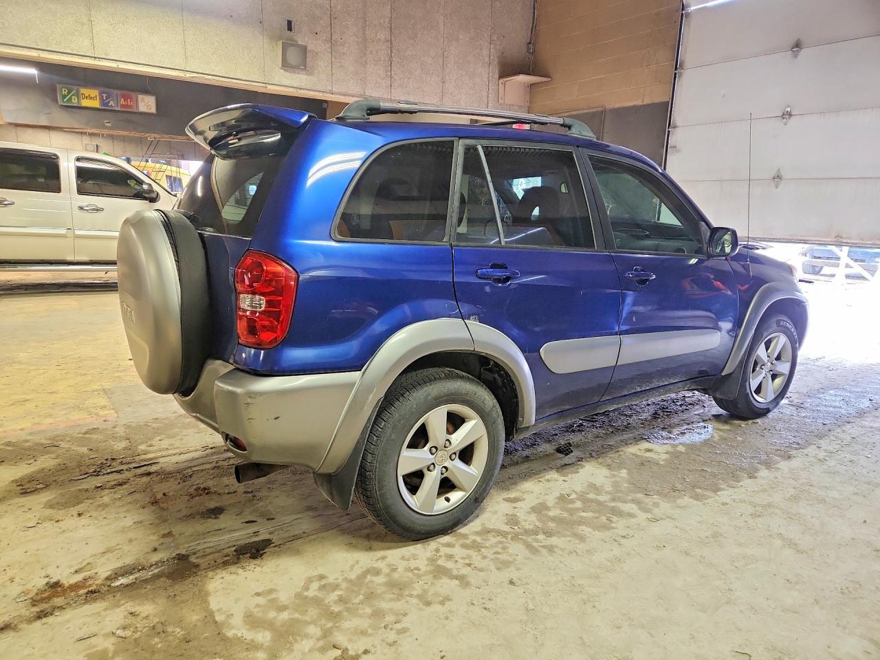 2004 TOYOTA RAV4