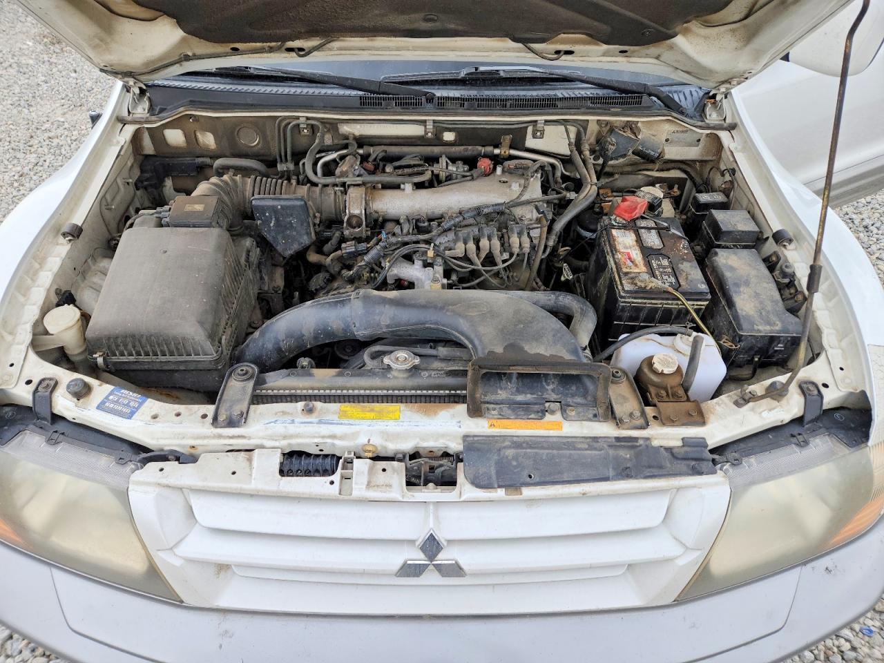 2002 MITSUBISHI Montero