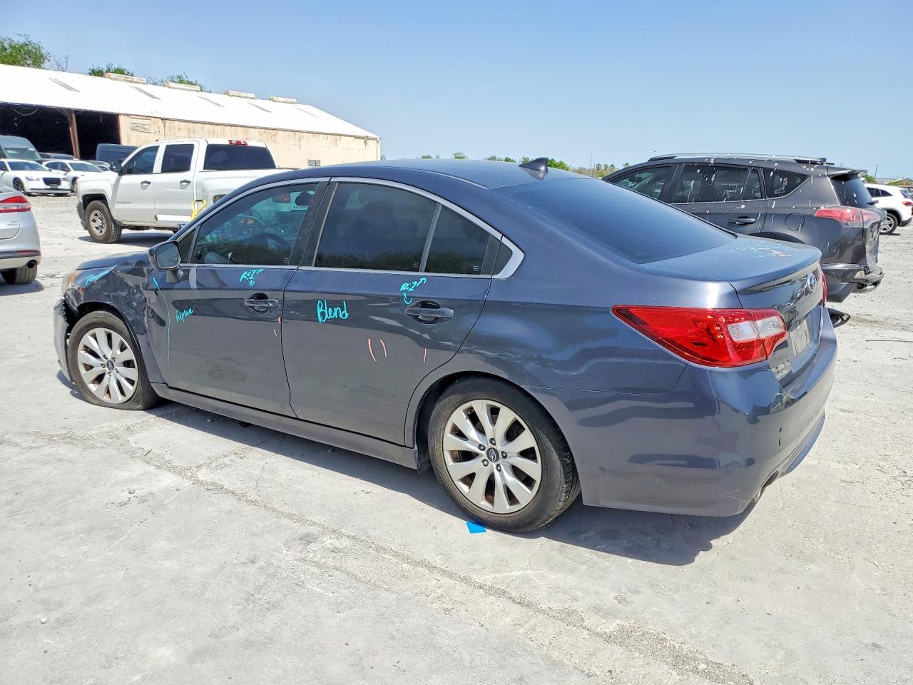 2017 SUBARU Legacy