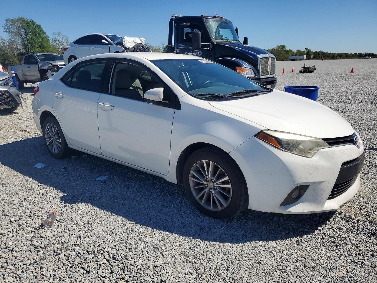 2015 TOYOTA COROLLA