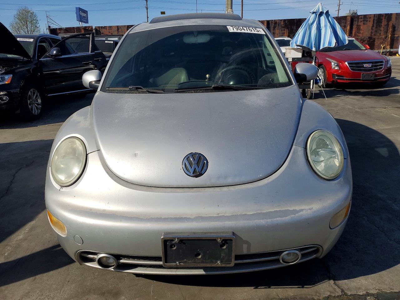 2001 VOLKSWAGEN Beetle