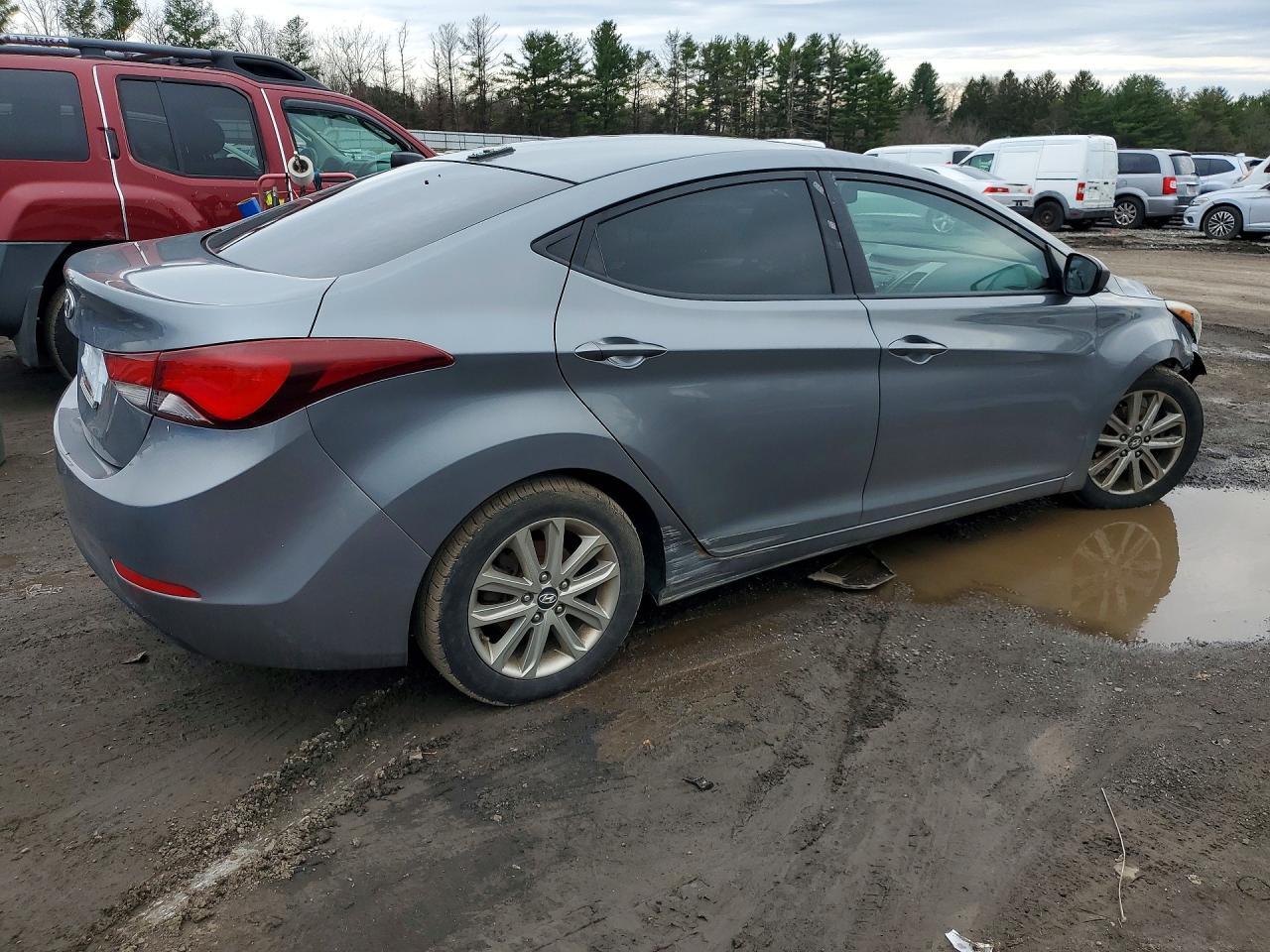 2016 HYUNDAI ELANTRA