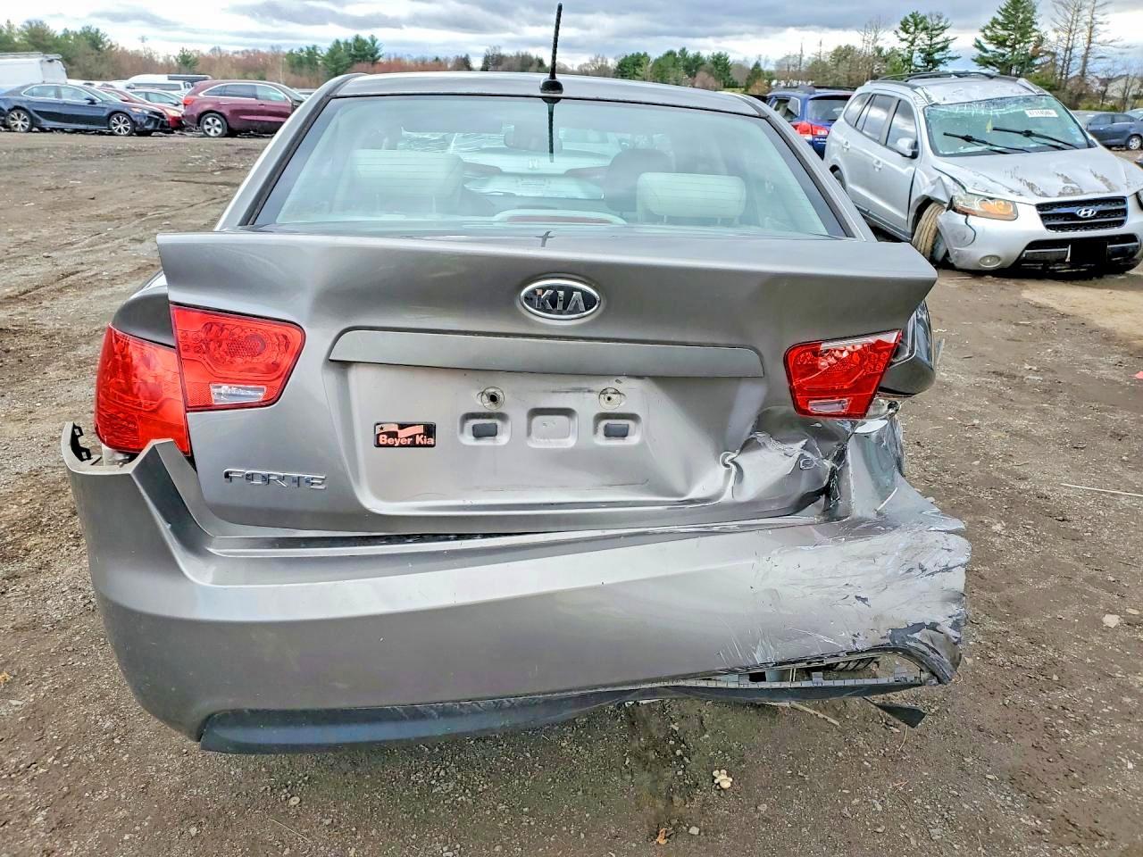 2010 KIA FORTE