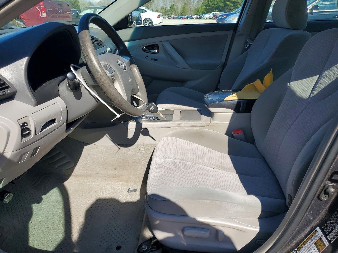 2011 TOYOTA CAMRY
