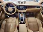 2016 PORSCHE Macan