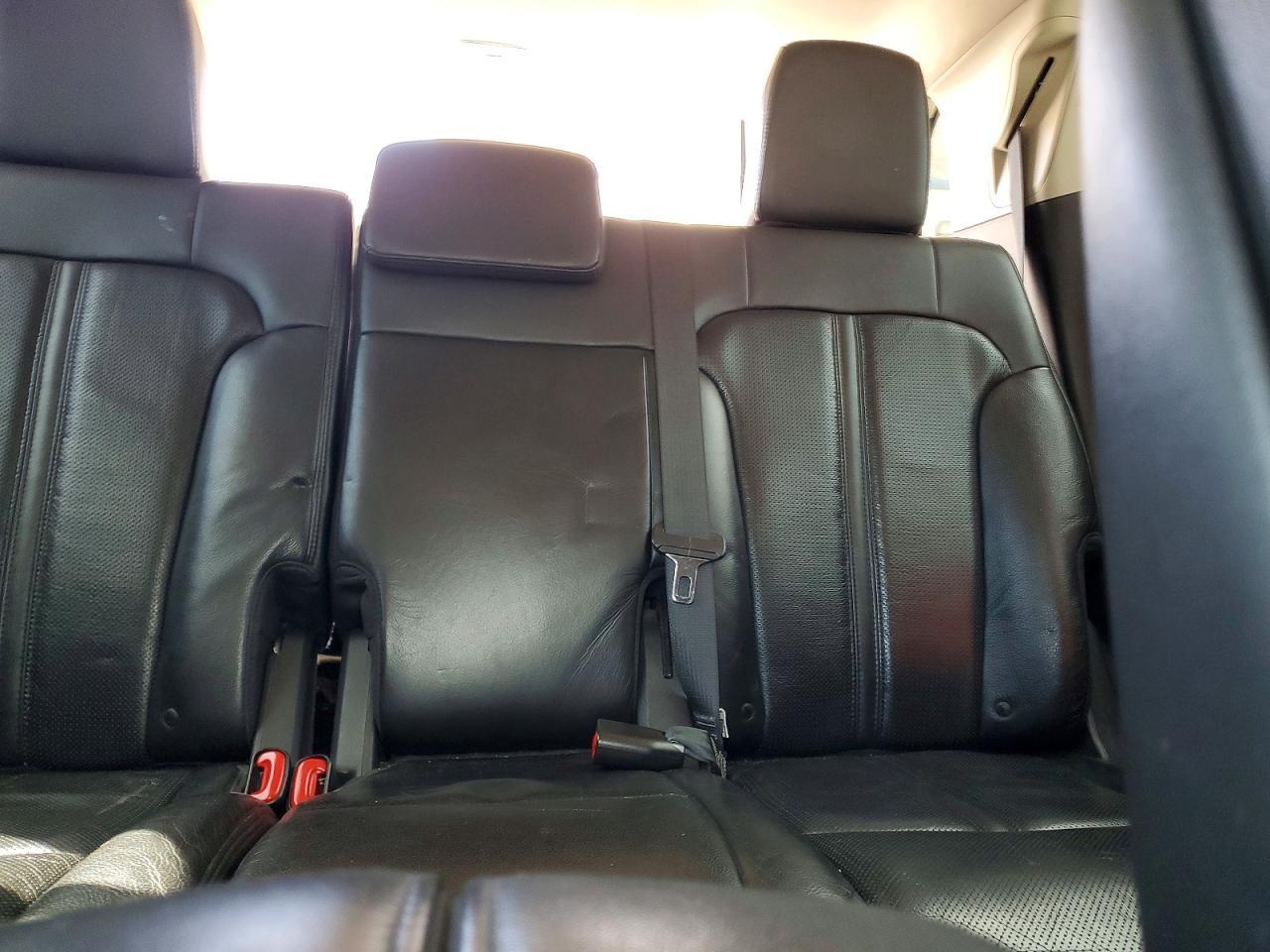2010 LINCOLN MKT