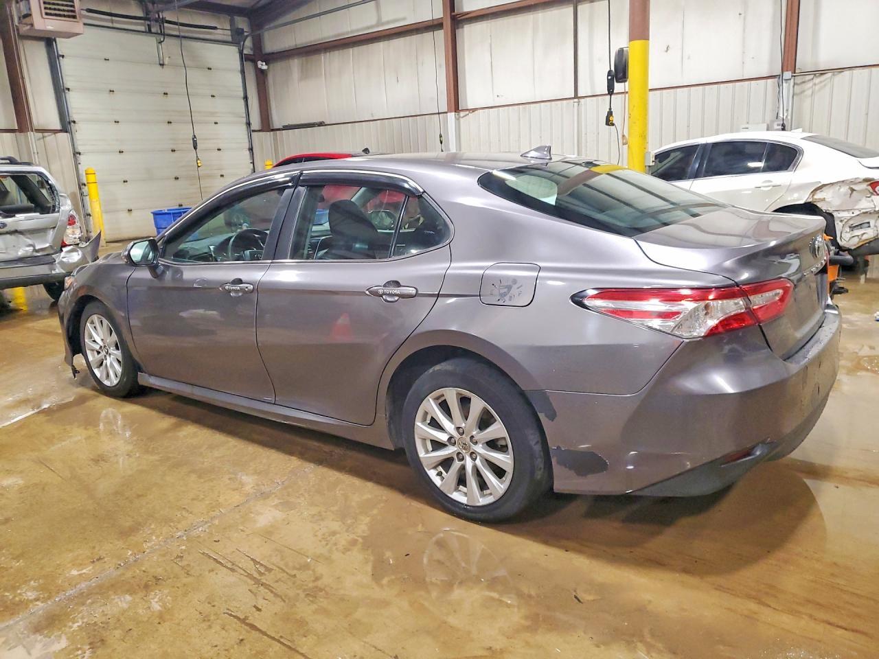 2019 TOYOTA CAMRY
