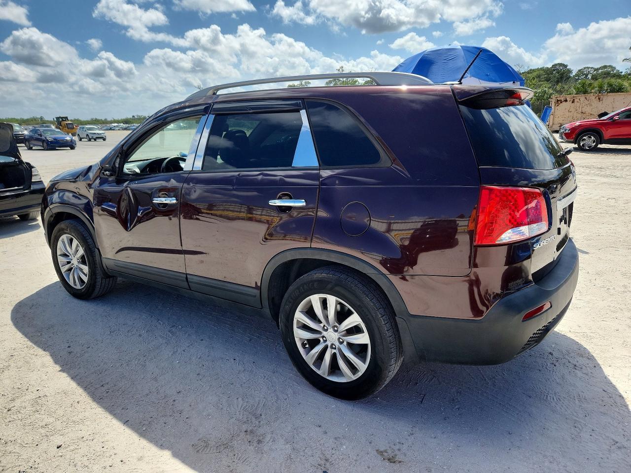 2011 KIA SORENTO