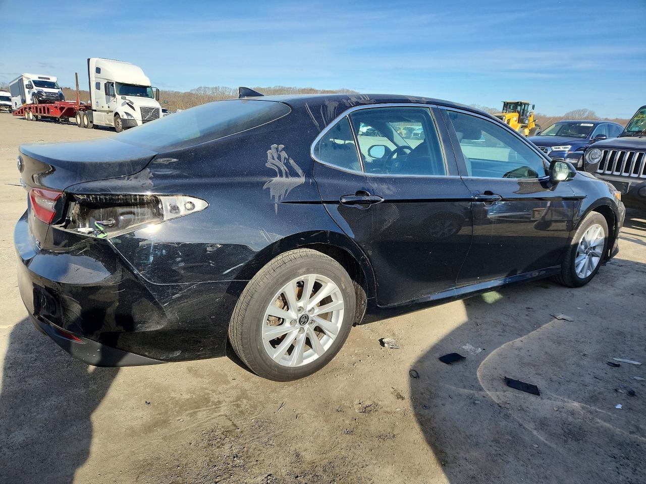 2023 TOYOTA CAMRY