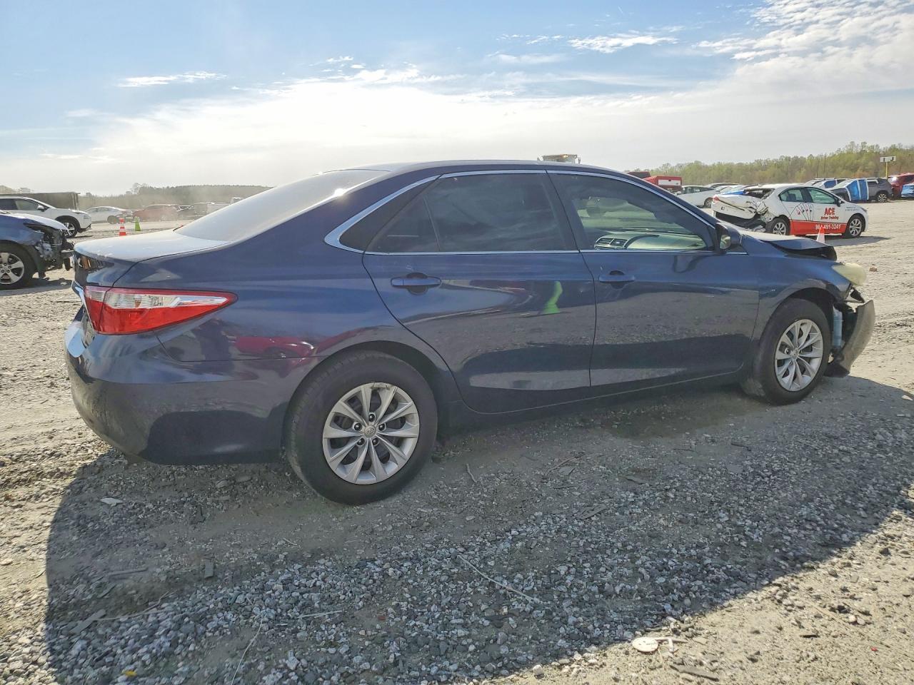 2016 TOYOTA CAMRY
