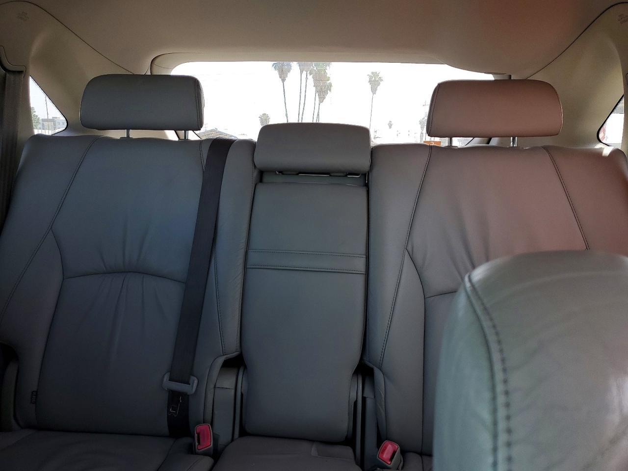 2004 LEXUS Rx 330