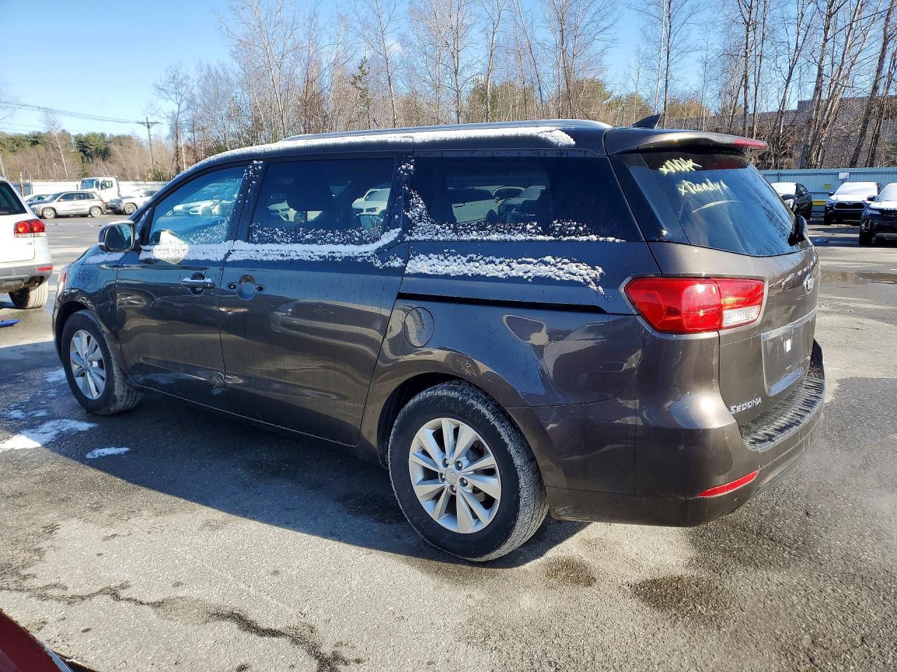 2015 KIA SEDONA