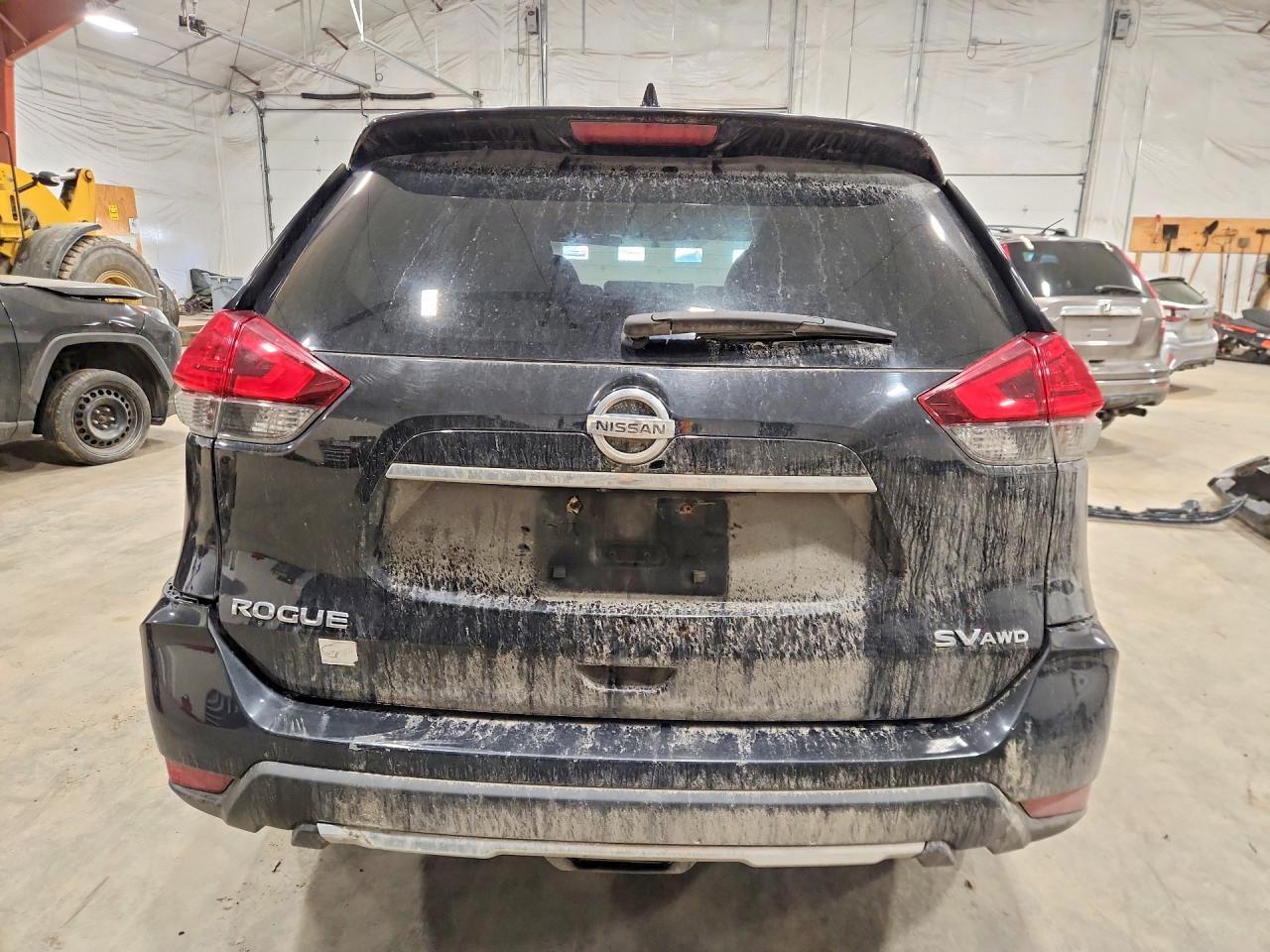 2017 NISSAN ROGUE