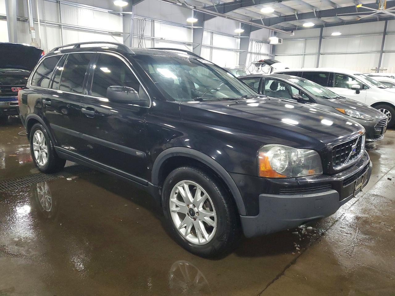 2004 VOLVO XC90