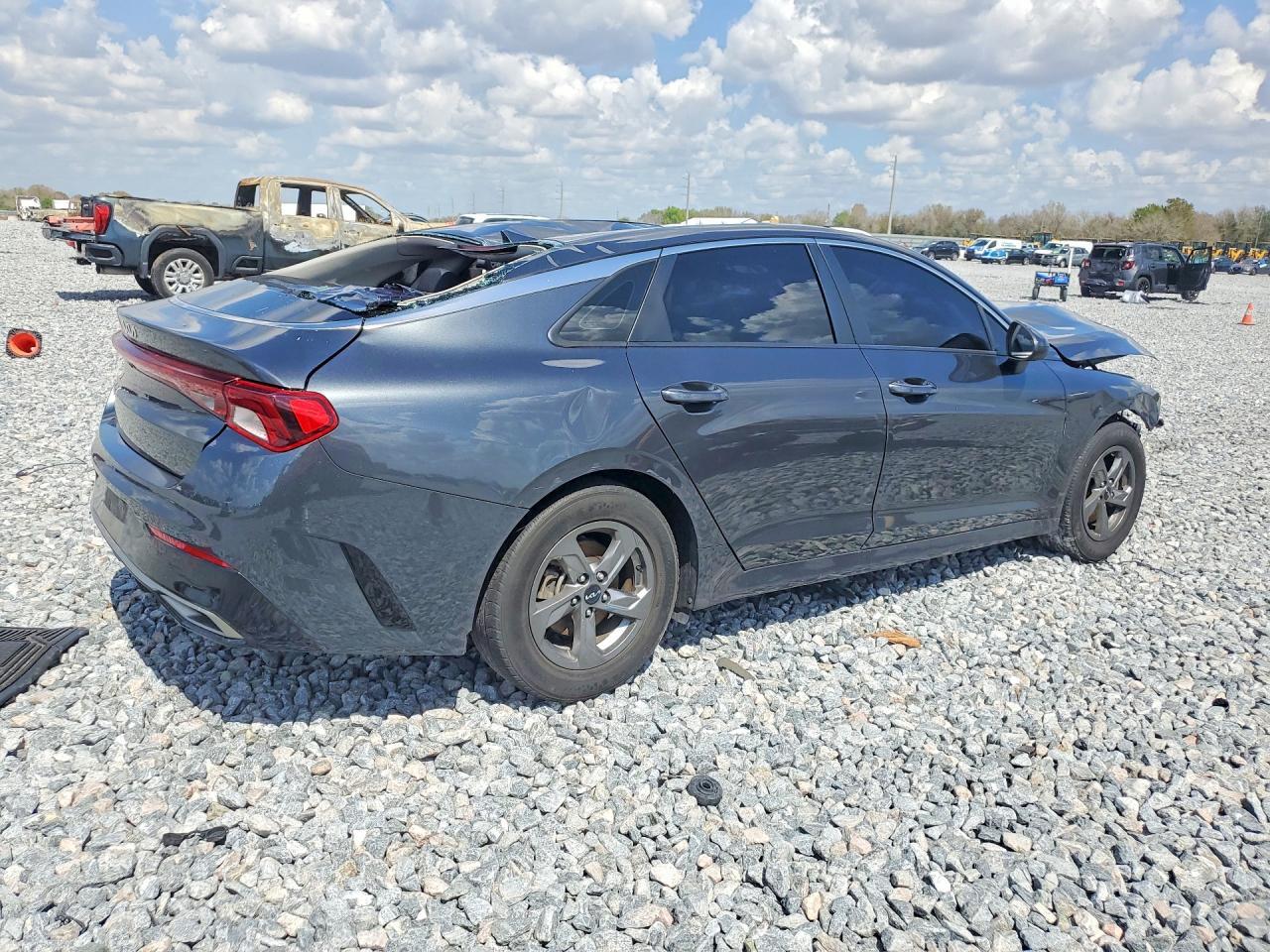 2023 KIA K5
