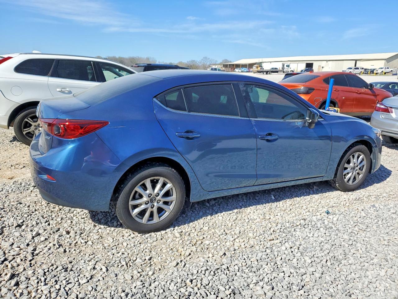 2018 MAZDA 3