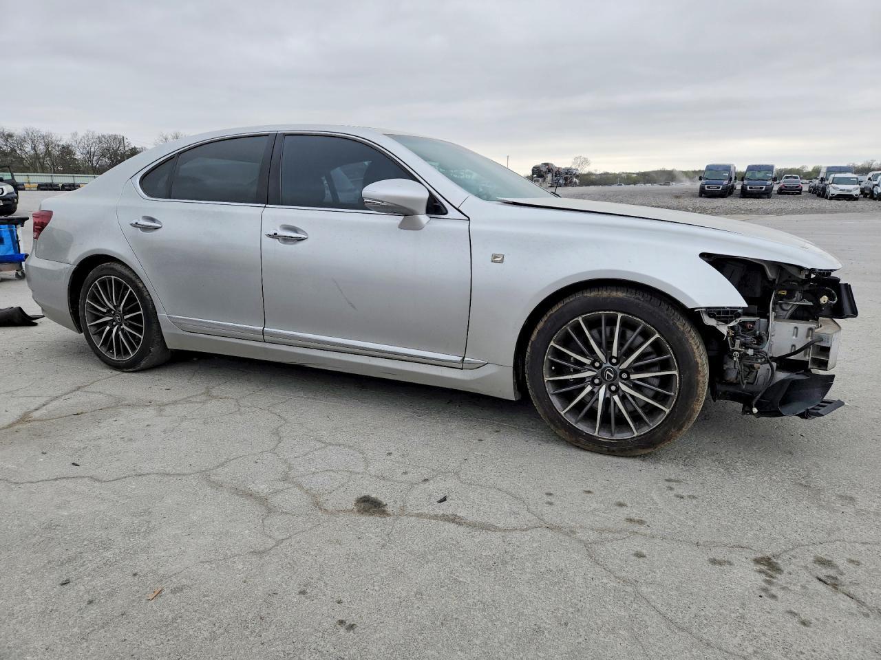 2013 LEXUS LS 460