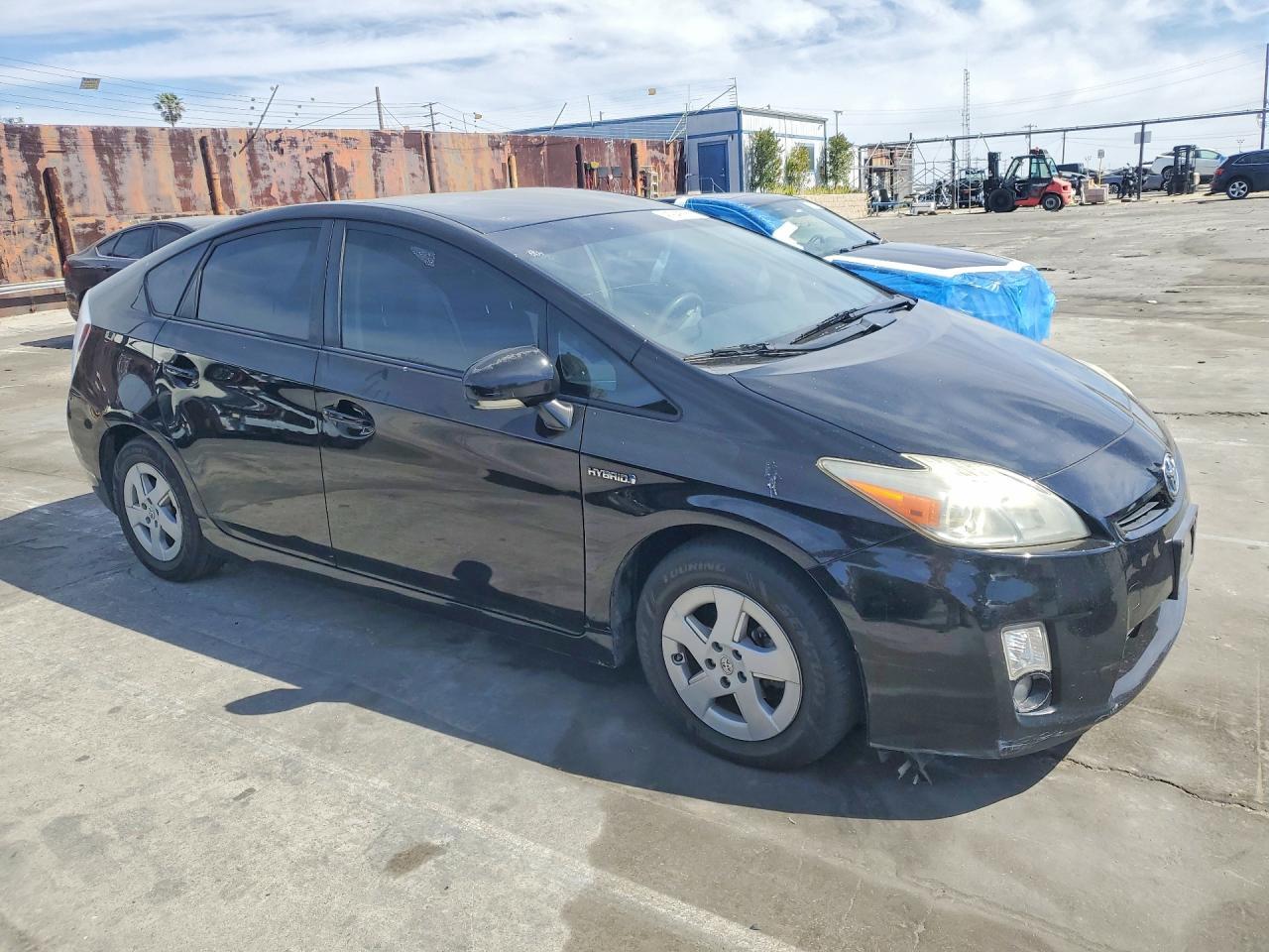 2011 TOYOTA PRIUS