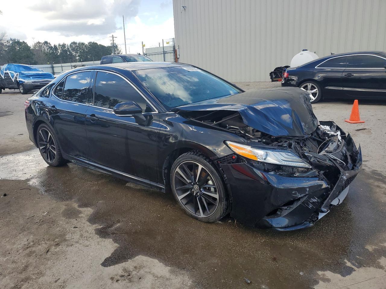 2020 TOYOTA CAMRY