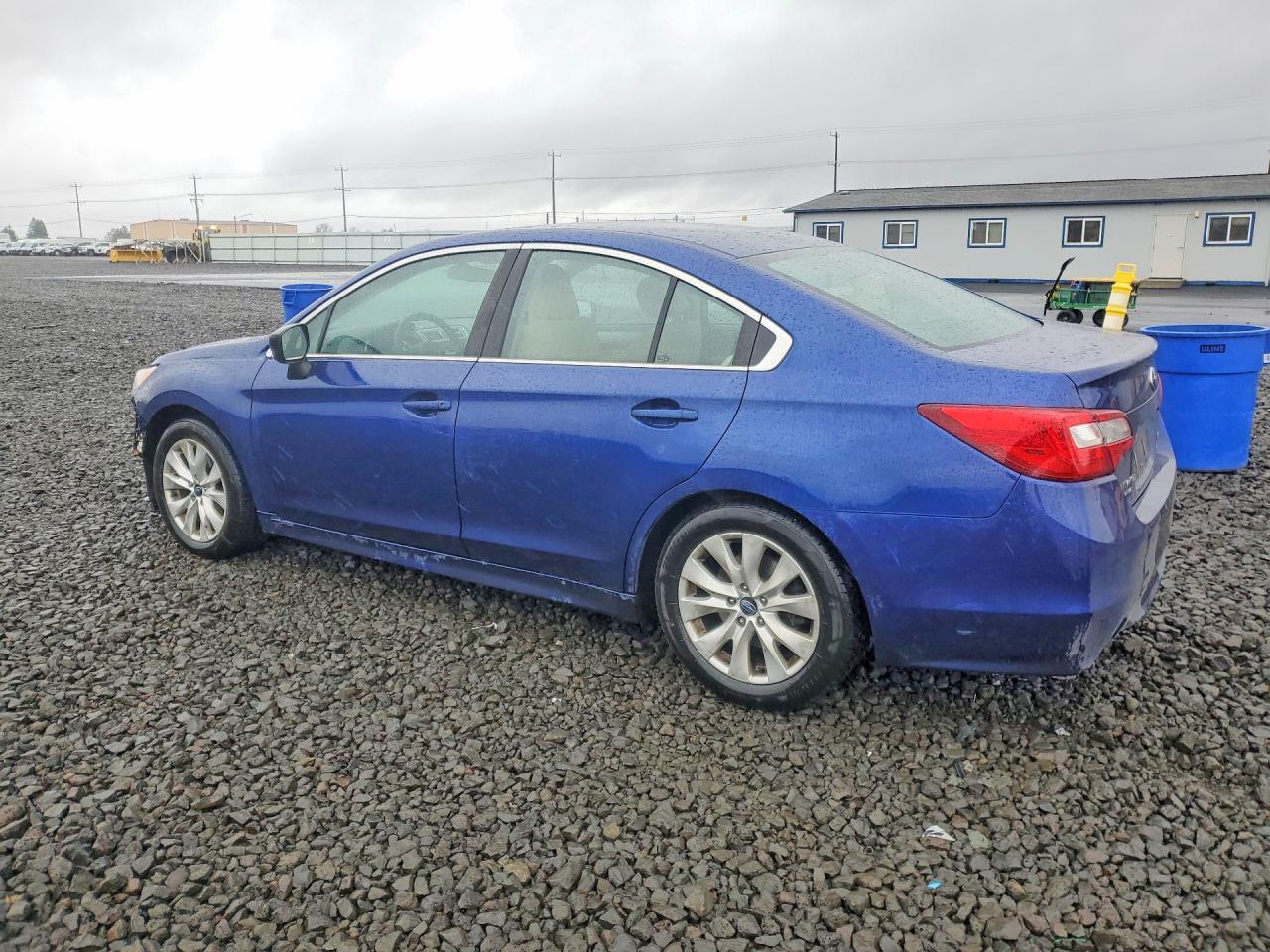 2017 SUBARU Legacy