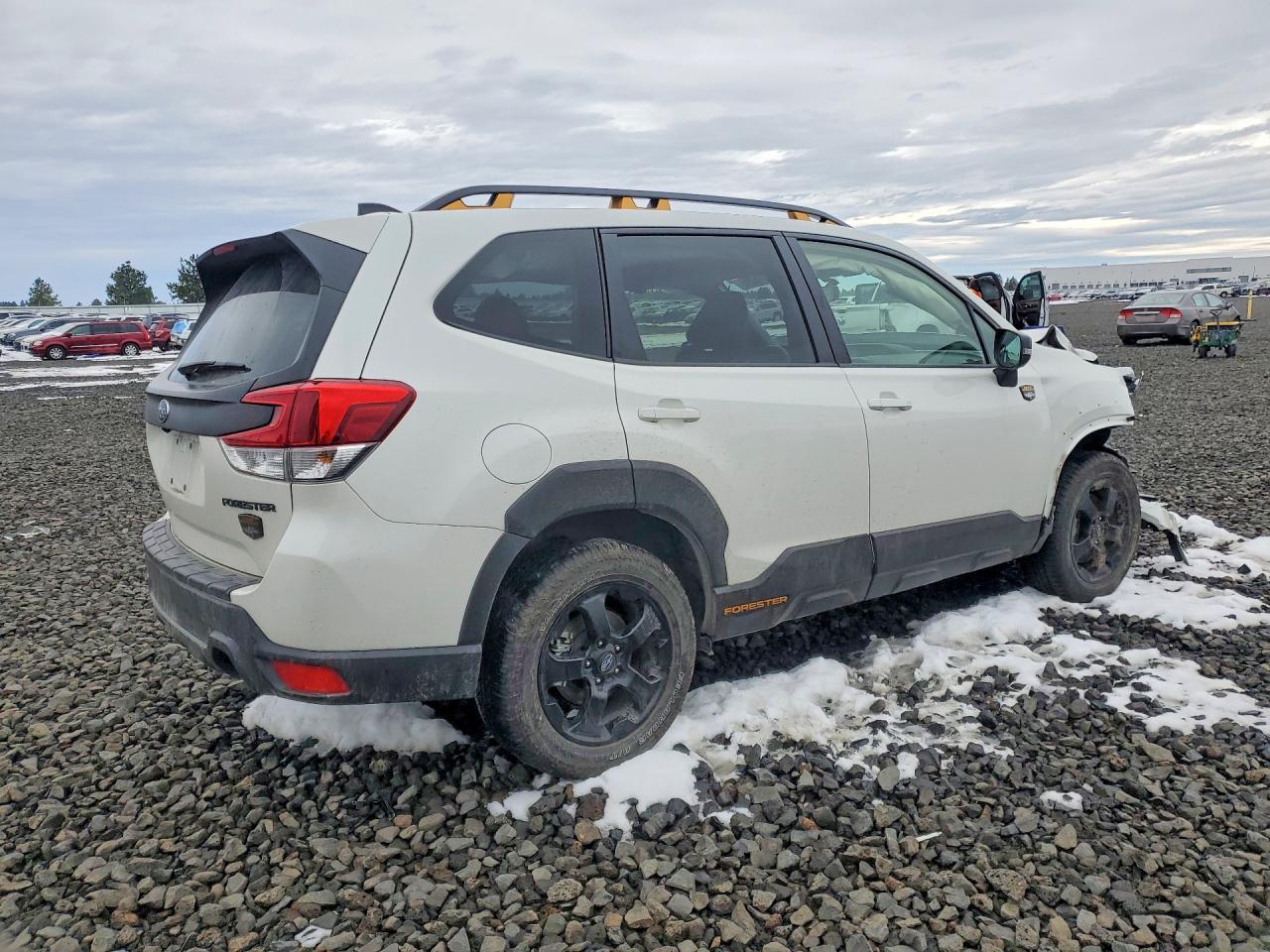 2024 SUBARU FORESTER