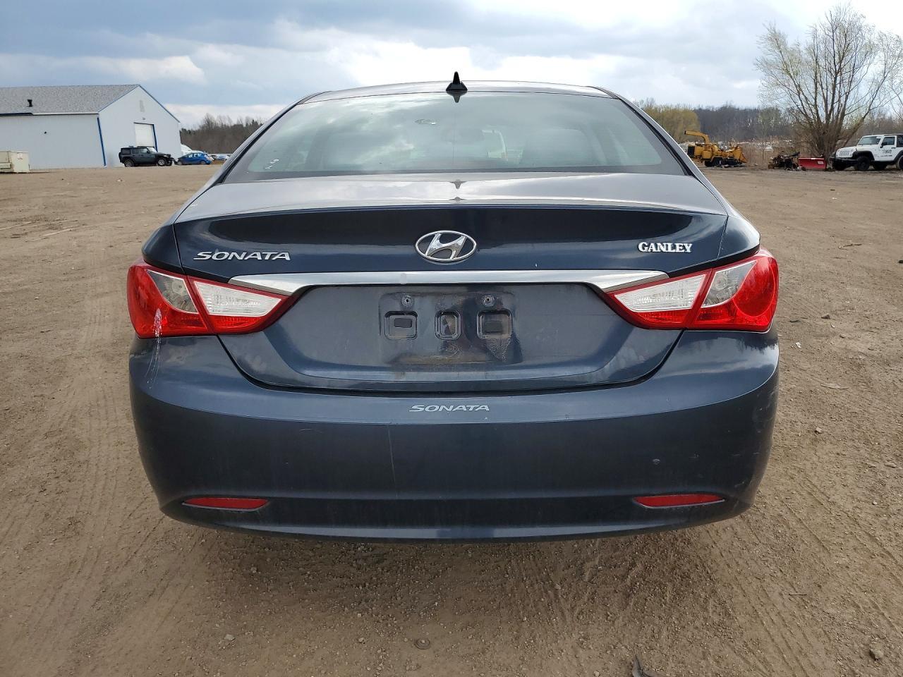 2013 HYUNDAI SONATA