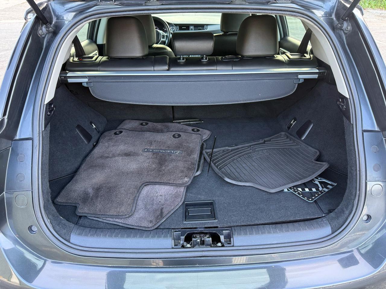 2011 LEXUS CT 200H