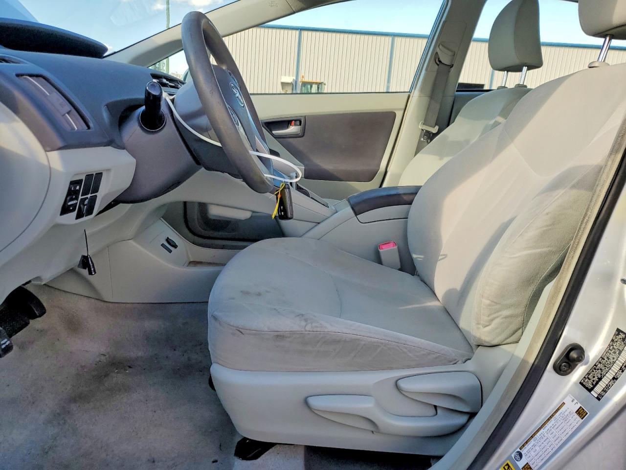 2010 TOYOTA PRIUS