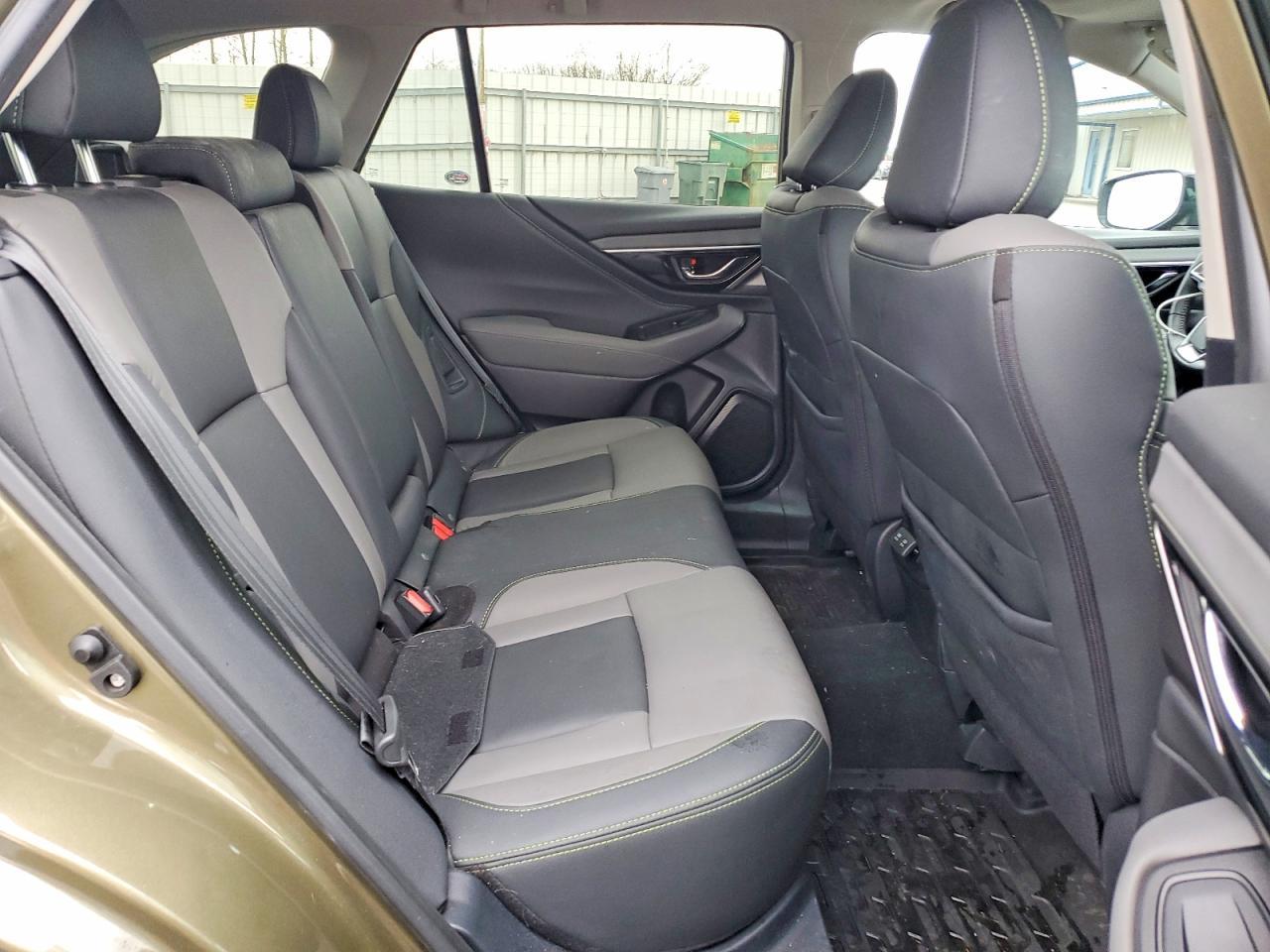 2020 SUBARU Outback